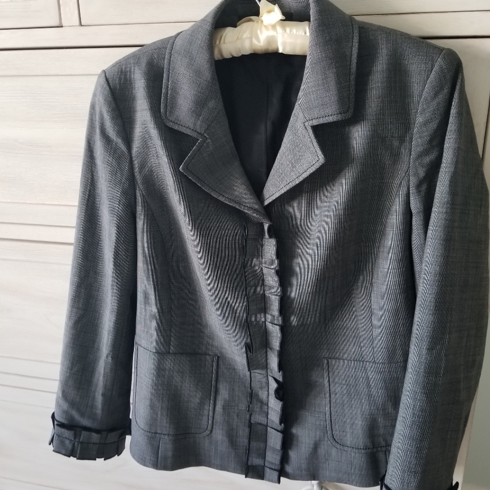Ellen Tracy Wool Blazer